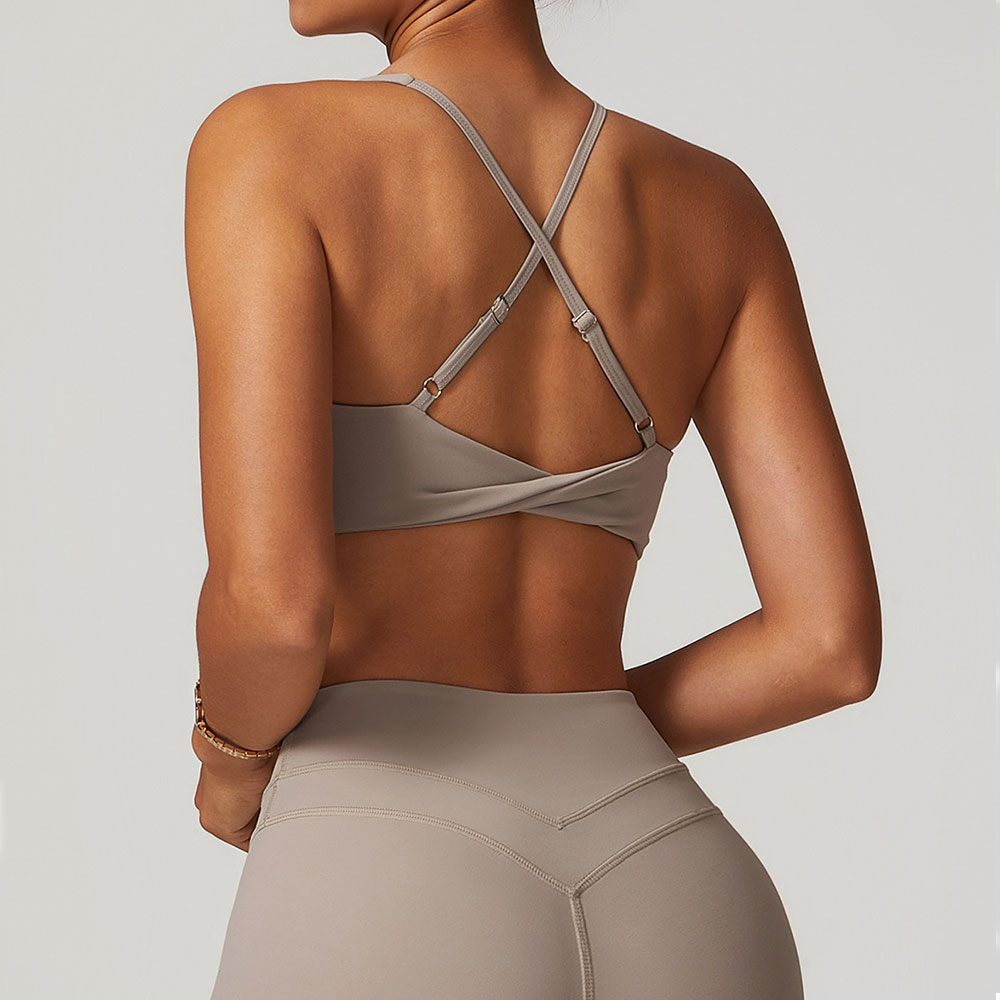 Juren-女性用スポーツブラ,フィットネスブラ,ホルター下 - Push Up Bra Padded のレビューと価格